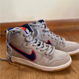 New Nike dunk SB high pro, only wore once!
